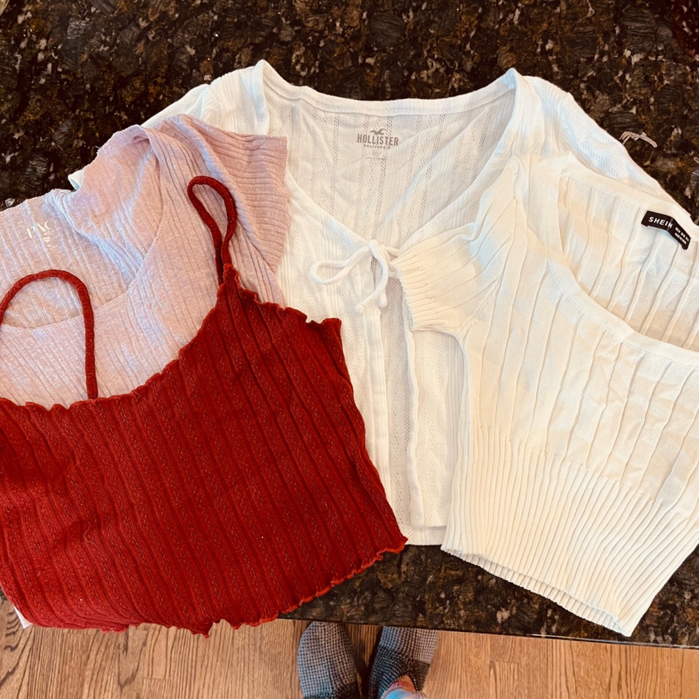 4 size M girl tops from Pacsun, Hollister and SHEIN. Maybe worn once.